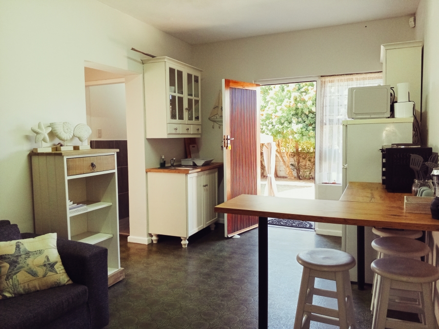 6 Bedroom Property for Sale in Bayview Western Cape